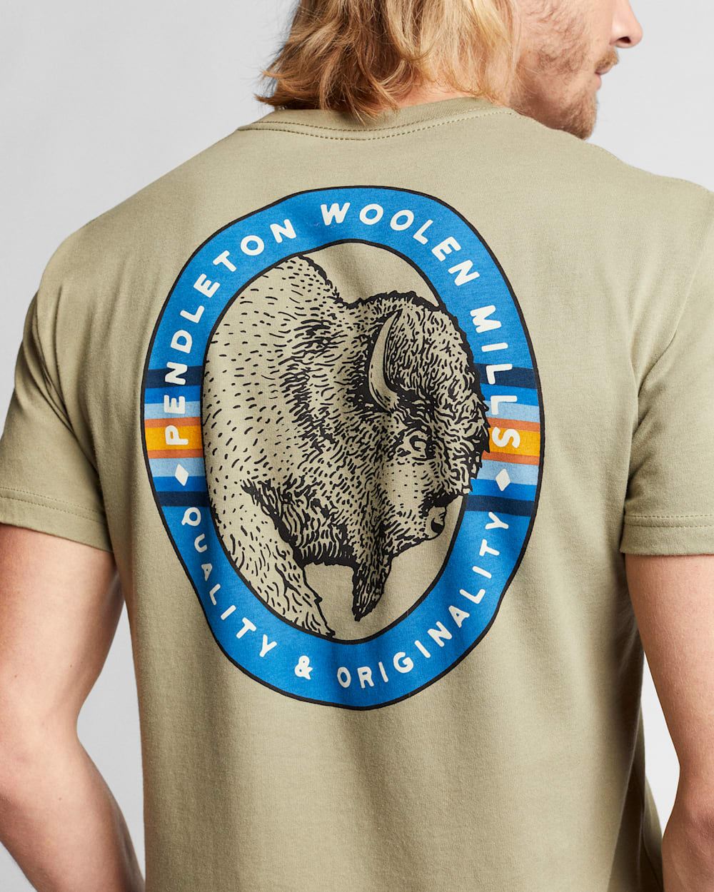 ALTERNATE VIEW OF MEN'S BISON HEAD GRAPHIC TEE IN LIGHT OLIVE/MULTI image number 4