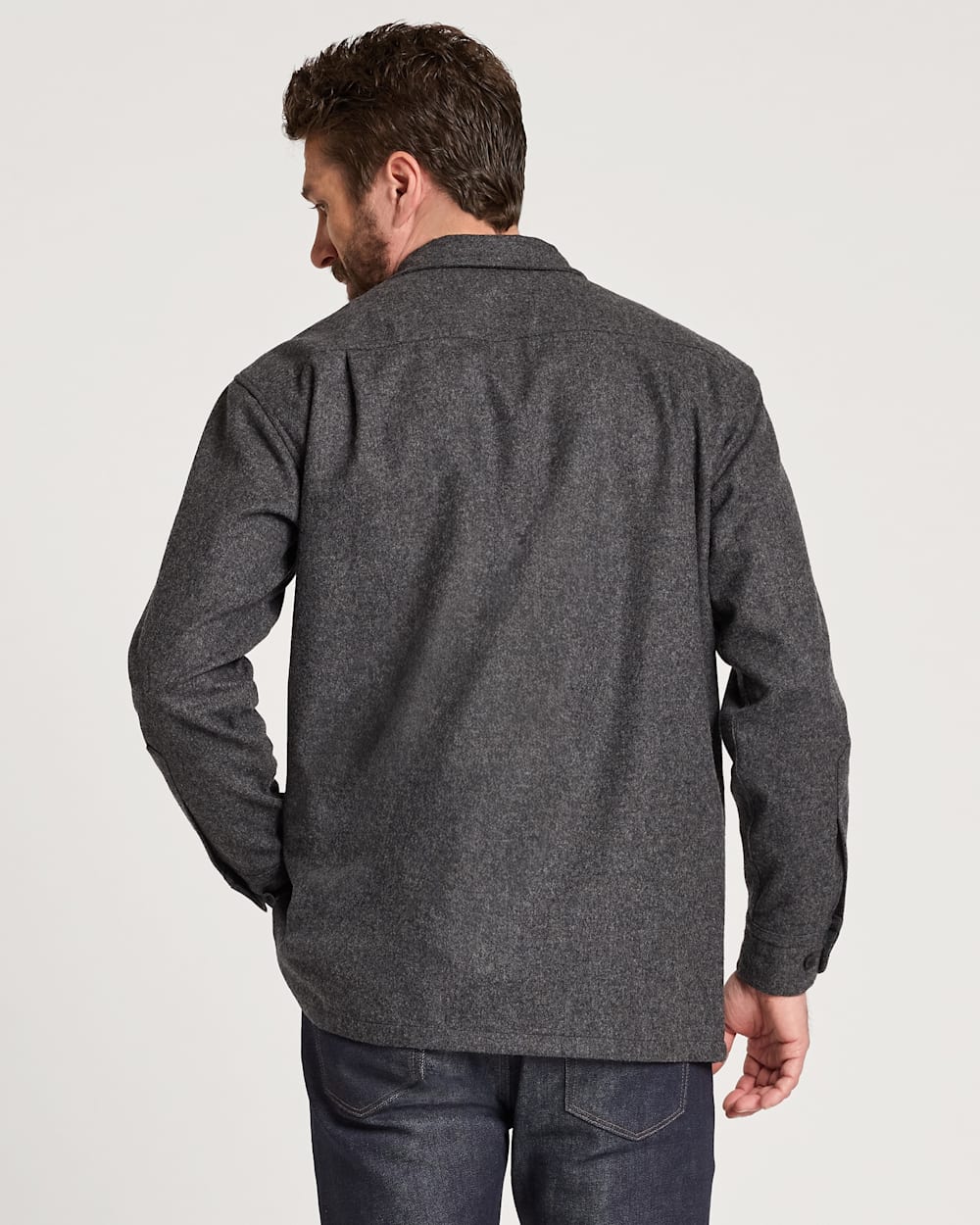 ALTERNATE VIEW OF MEN'S BOARD SHIRT IN OXFORD GREY MIX SOLID image number 2