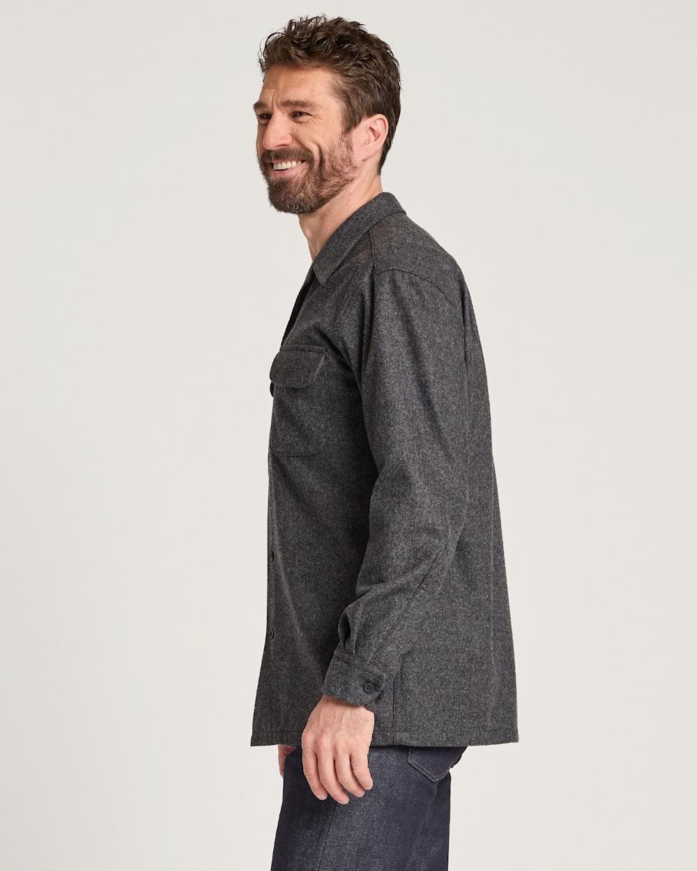 ALTERNATE VIEW OF MEN'S BOARD SHIRT IN OXFORD GREY MIX SOLID image number 3