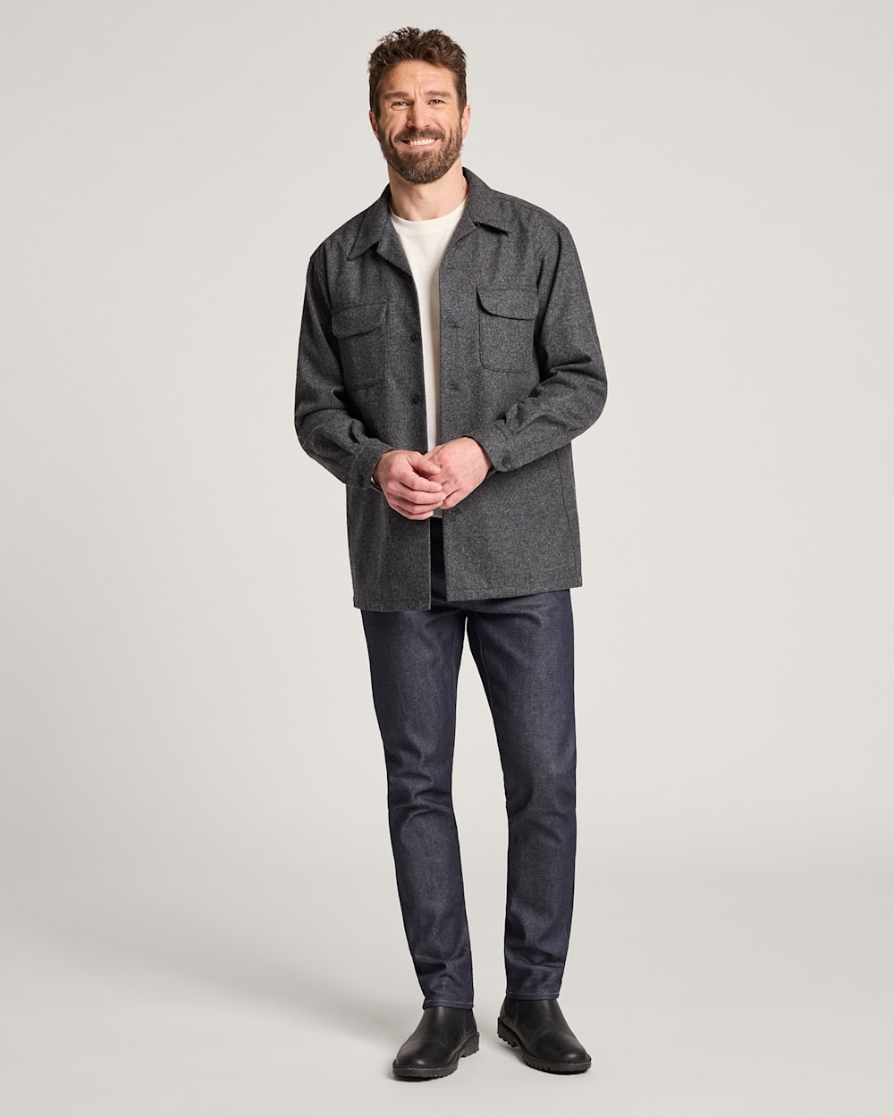 ALTERNATE VIEW OF MEN'S BOARD SHIRT IN OXFORD GREY MIX SOLID image number 5