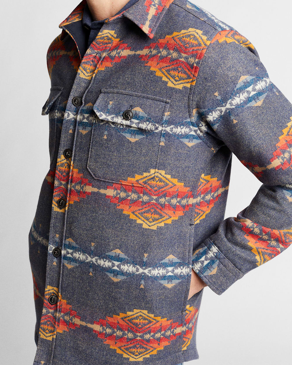 ALTERNATE VIEW OF MEN'S PINTO MOUNTAINS JACQUARD QUILTED SHIRT JACKET IN NAVY image number 6