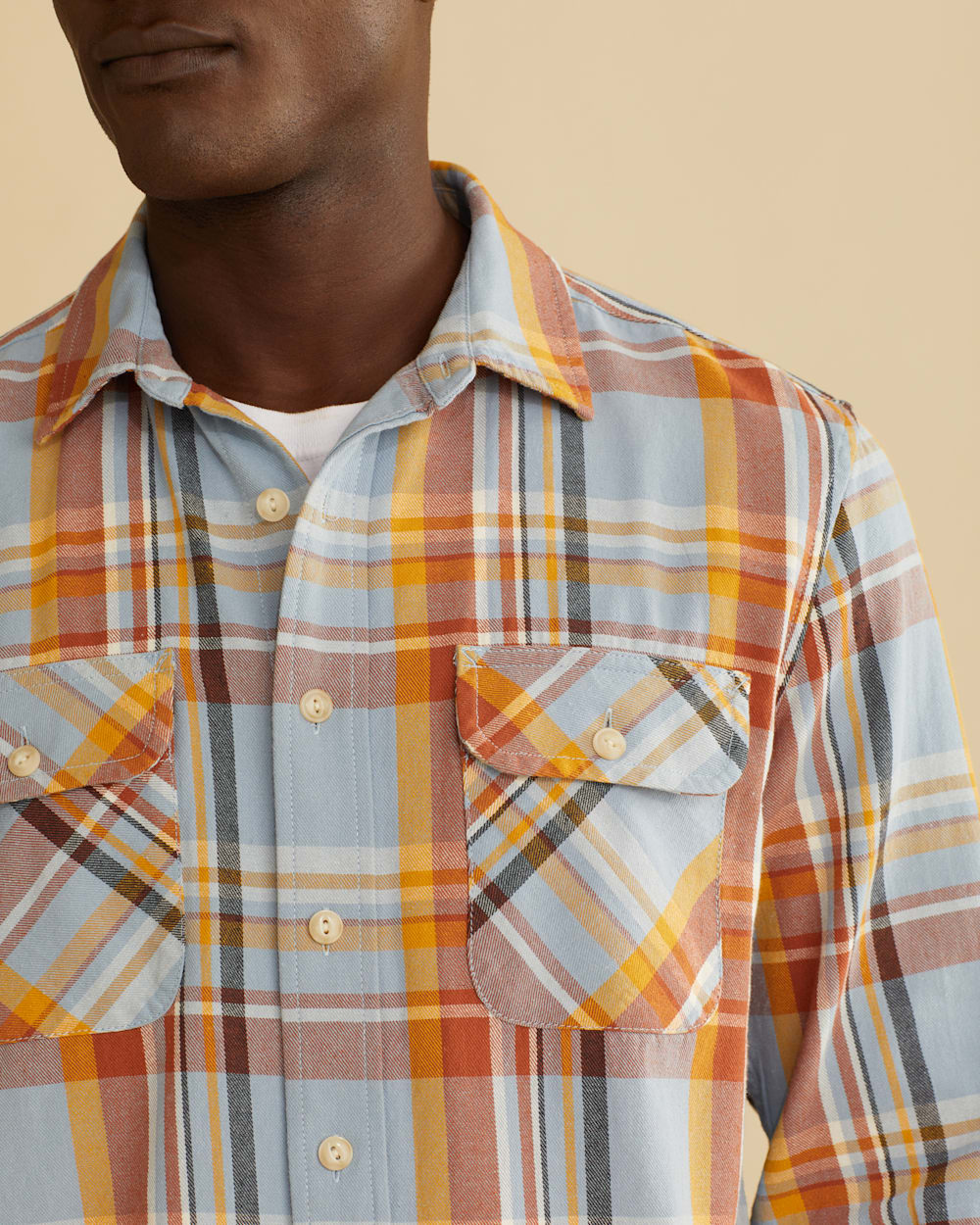 ALTERNATE VIEW OF MEN'S PLAID BEACH SHACK COTTON SHIRT IN LIGHT BLUE/RUST/GOLD PLAID image number 2
