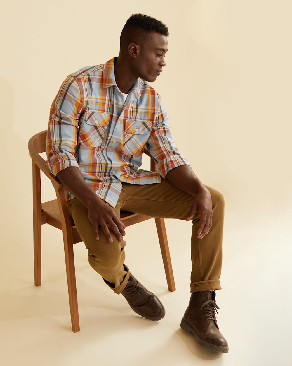 ALTERNATE VIEW OF MEN'S PLAID BEACH SHACK COTTON SHIRT IN LIGHT BLUE/RUST/GOLD PLAID image number 3