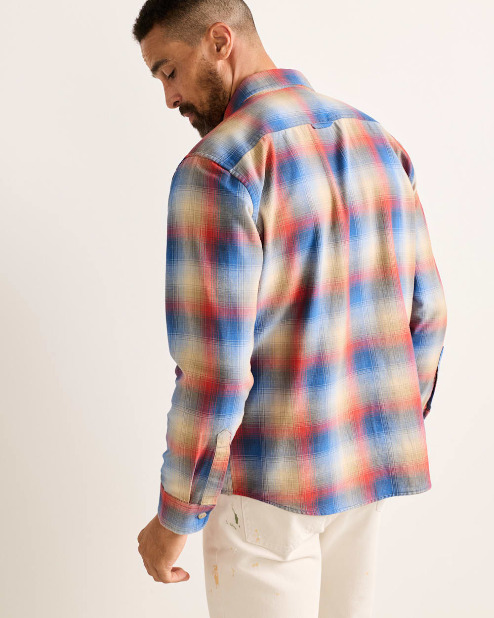 ALTERNATE VIEW OF MEN'S PLAID BEACH SHACK COTTON SHIRT IN BLUE/RED PLAID image number 2