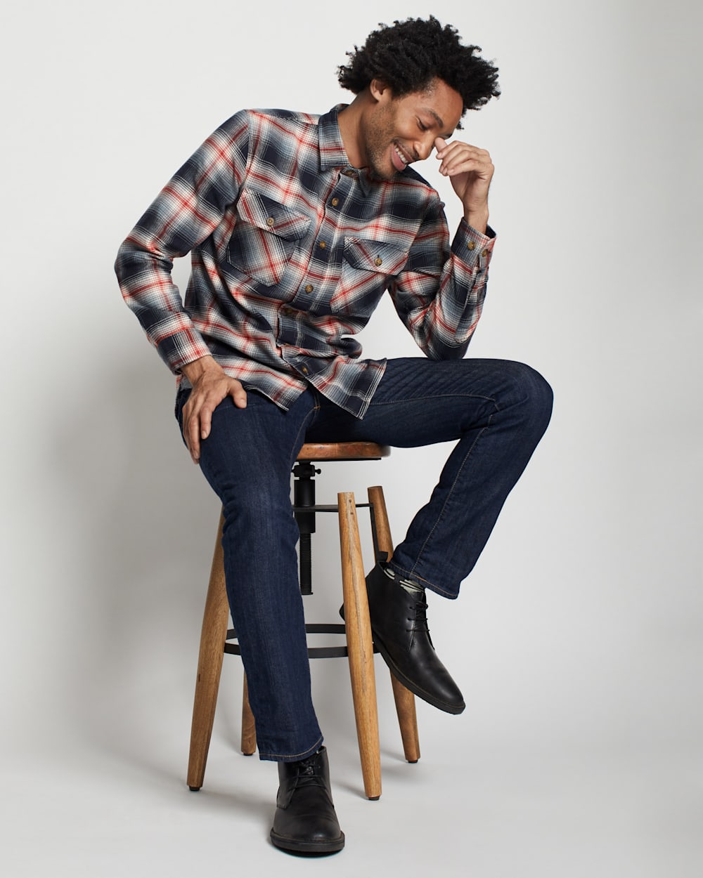 MEN'S PLAID BURNSIDE DOUBLE-BRUSHED FLANNEL SHIRT IN NAVY/IVORY/RED PLAID image number 1