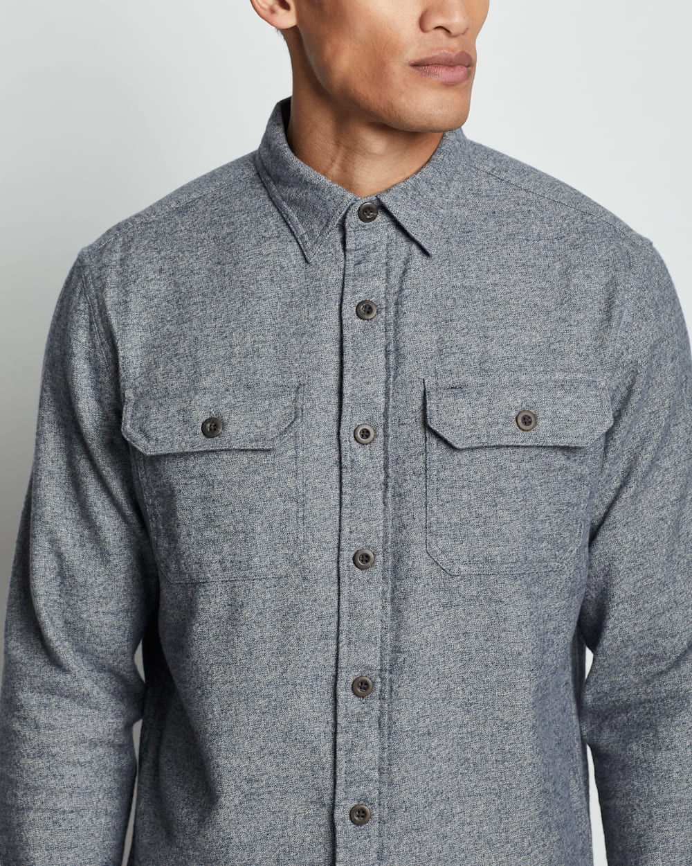 ALTERNATE VIEW OF MEN'S BURNSIDE DOUBLE-BRUSHED FLANNEL SHIRT IN CLASSIC NAVY HEATHER image number 4