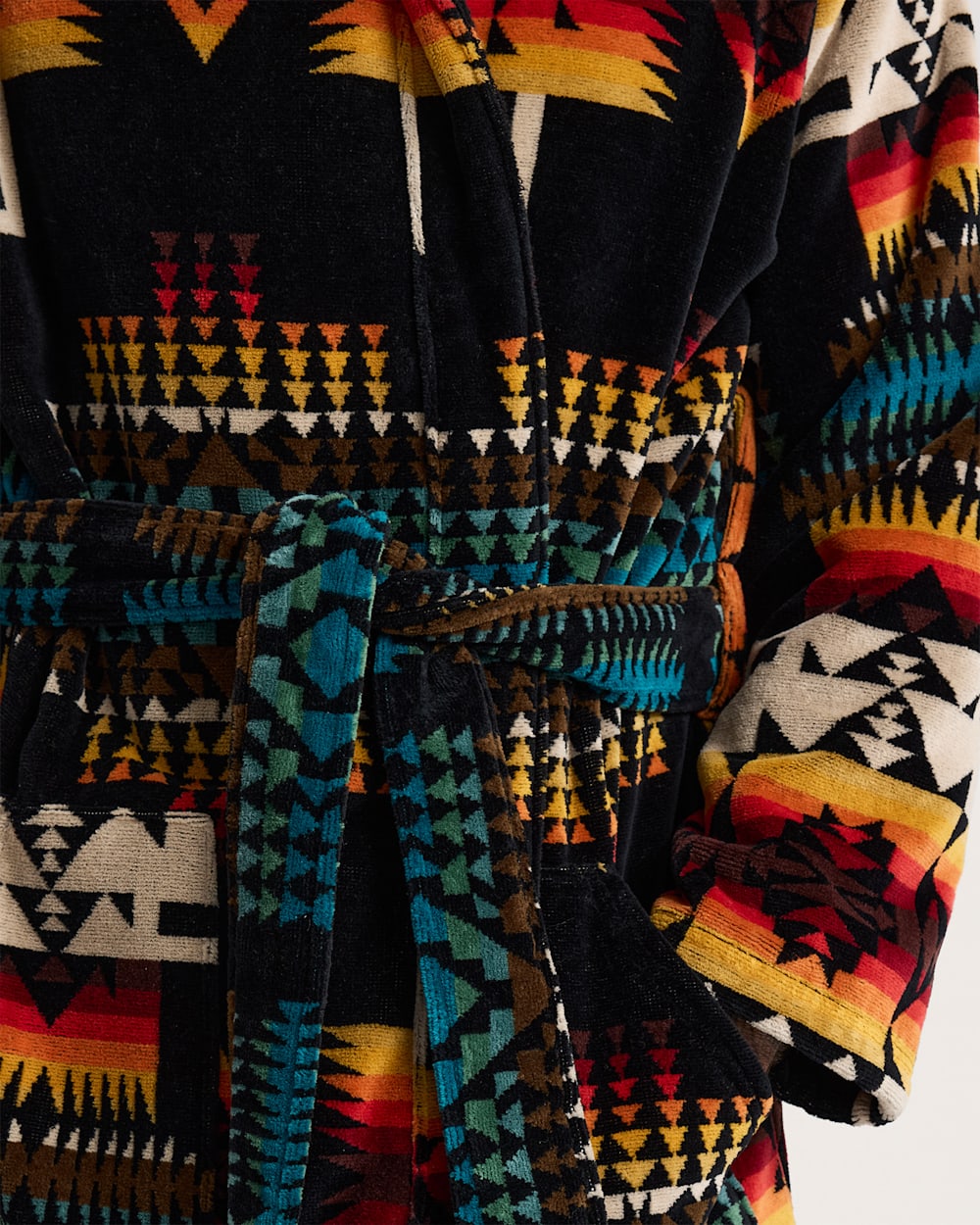 ALTERNATE VIEW OF UNISEX COTTON TERRY VELOUR BATHROBE IN BLACK CHIEF JOSEPH image number 5