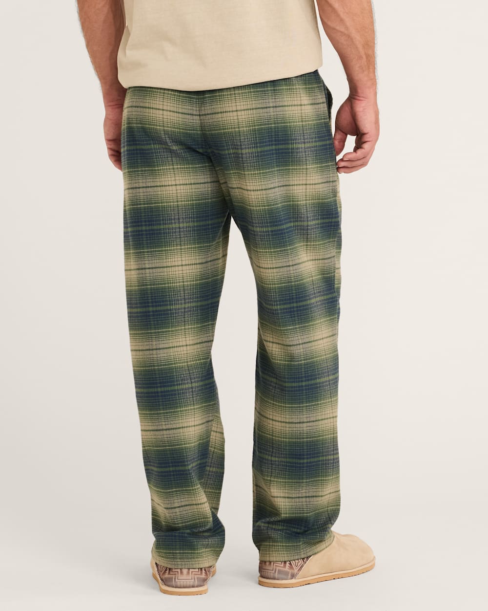 ALTERNATE VIEW OF MEN'S PLAID FLANNEL PAJAMA PANTS IN BLUE/GREEN/GREY image number 4