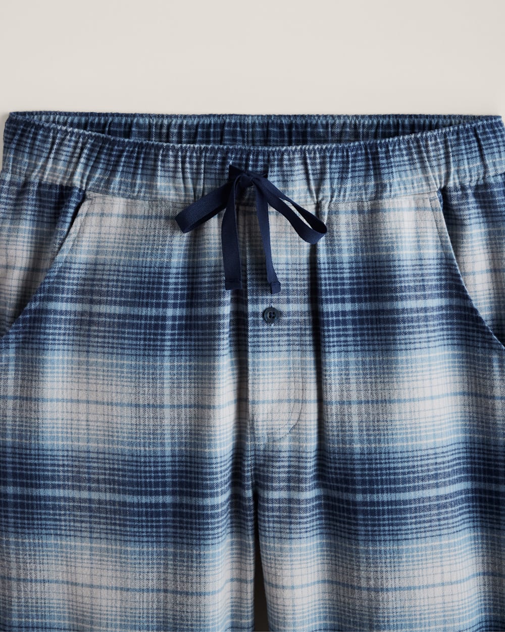 ALTERNATE VIEW OF MEN'S PLAID FLANNEL PAJAMA PANTS IN BLUE/GREY image number 2
