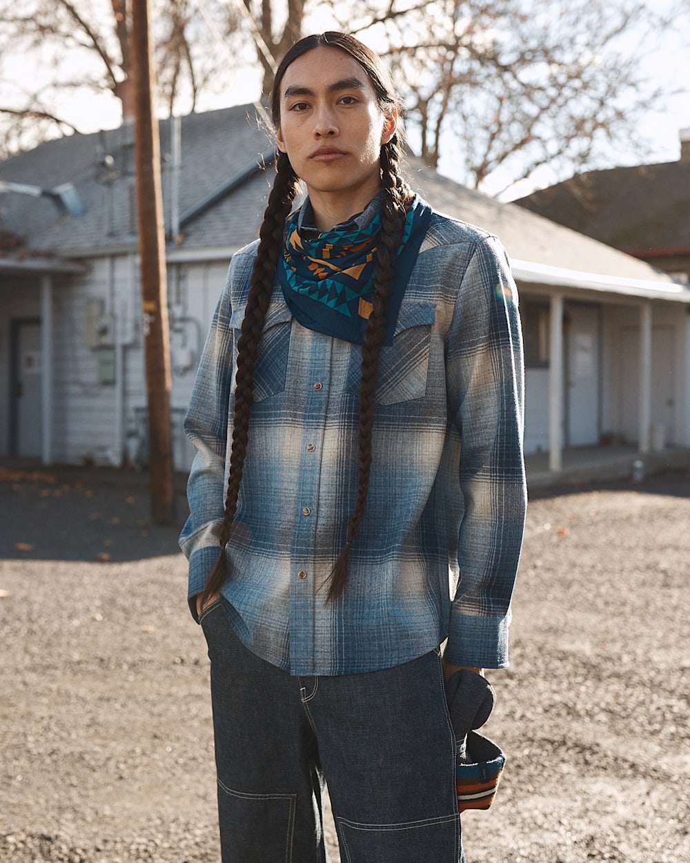 ALTERNATE VIEW OF MEN'S PLAID SNAP-FRONT WESTERN CANYON SHIRT IN BLUE MIX OMBRE image number 2