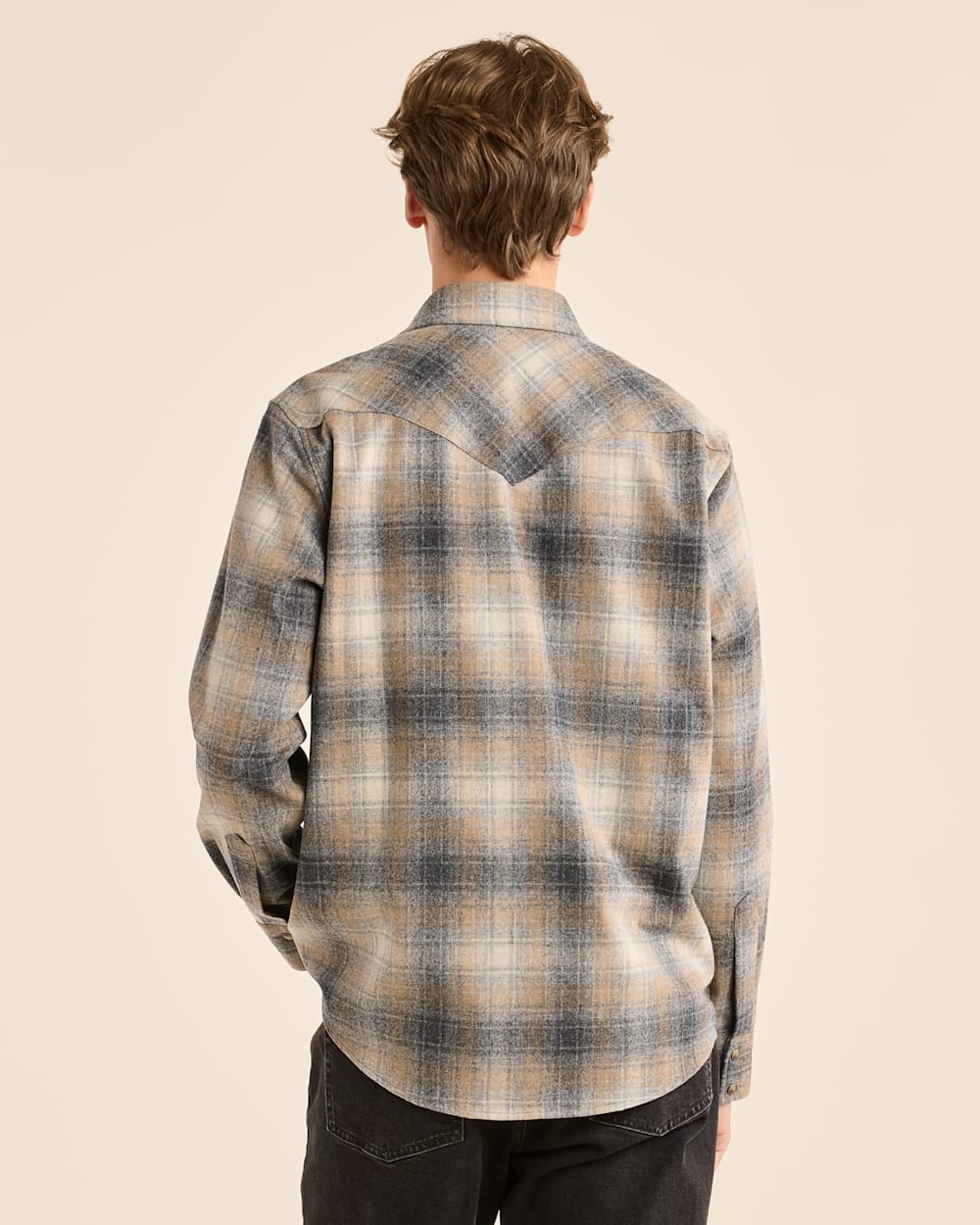 ALTERNATE VIEW OF MEN'S PLAID SNAP-FRONT WESTERN CANYON SHIRT IN GREY/TAN MIX PLAID image number 3