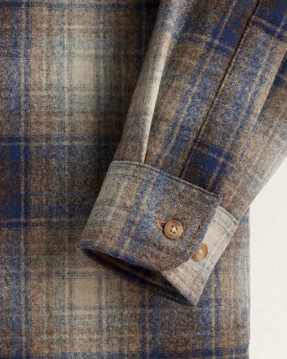 ALTERNATE VIEW OF MEN'S PLAID LODGE SHIRT IN BLUE/TAUPE MIX PLAID image number 4