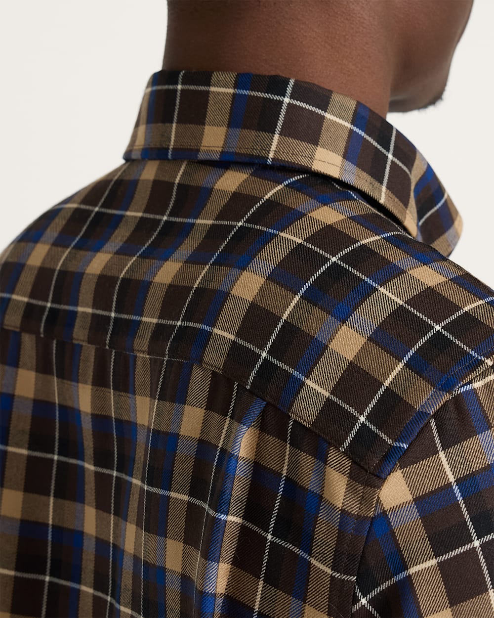 ALTERNATE VIEW OF MEN'S SIR PENDLETON MERINO SHIRT IN BROWN/BLUE PLAID image number 4