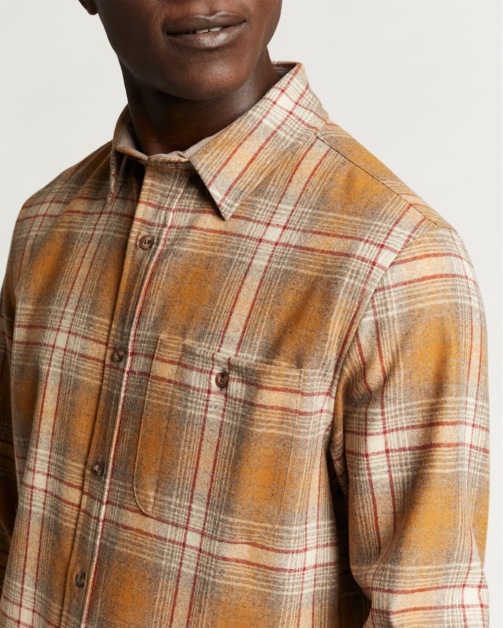 ALTERNATE VIEW OF MEN'S PLAID TRAIL SHIRT IN RED/COPPER PLAID image number 4