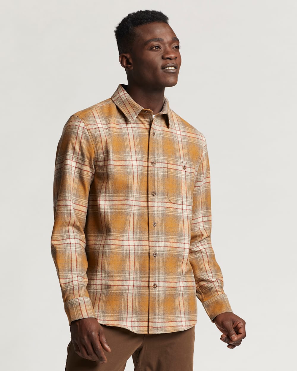 MEN'S PLAID ELBOW-PATCH TRAIL SHIRT