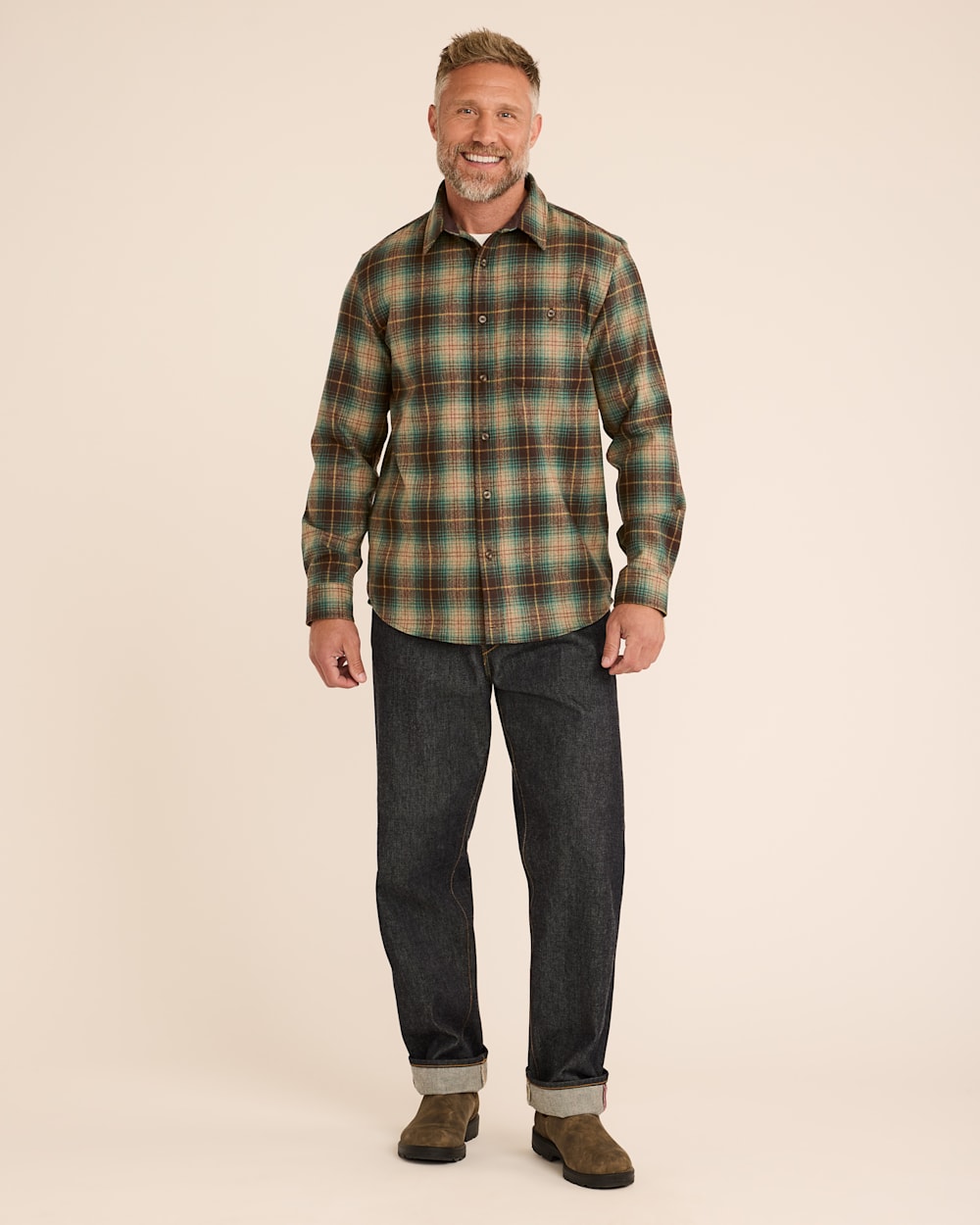 ALTERNATE VIEW OF MEN'S PLAID ELBOW-PATCH TRAIL SHIRT IN BROWN/GREEN PLAID image number 4