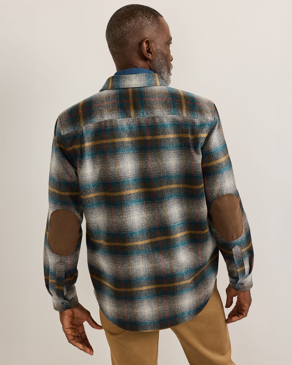 ALTERNATE VIEW OF MEN'S PLAID TRAIL SHIRT IN GREY MULTI PLAID image number 2