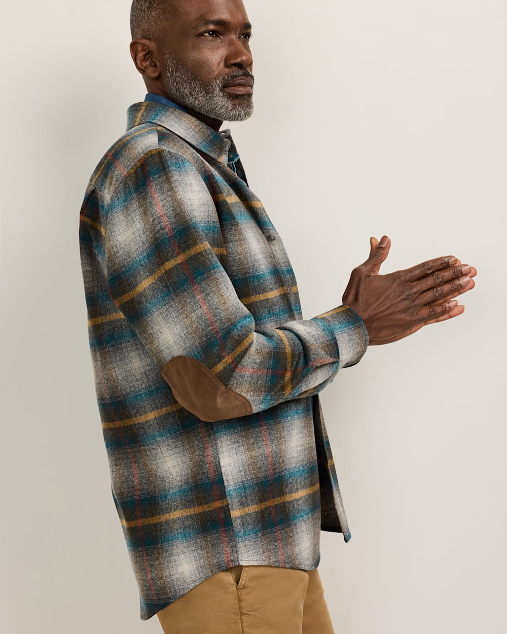 ALTERNATE VIEW OF MEN'S PLAID TRAIL SHIRT IN GREY MULTI PLAID image number 3