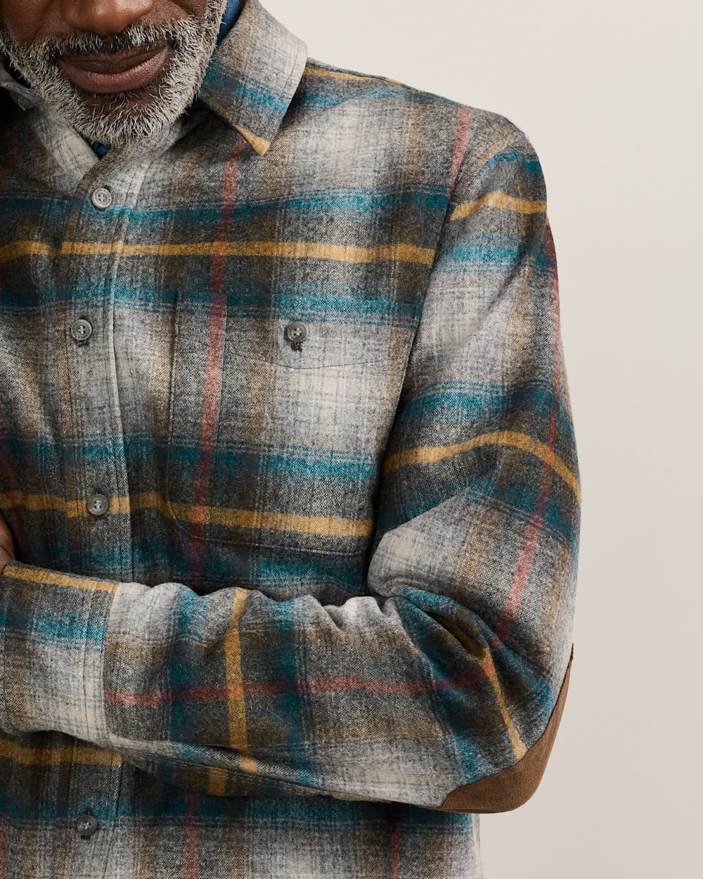 ALTERNATE VIEW OF MEN'S PLAID TRAIL SHIRT IN GREY MULTI PLAID image number 4