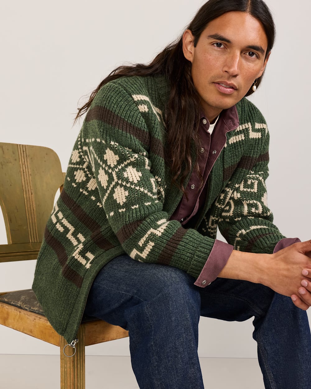 ALTERNATE VIEW OF THE ORIGINAL WESTERLEY MEN�S SWEATER IN DARK GREEN image number 2