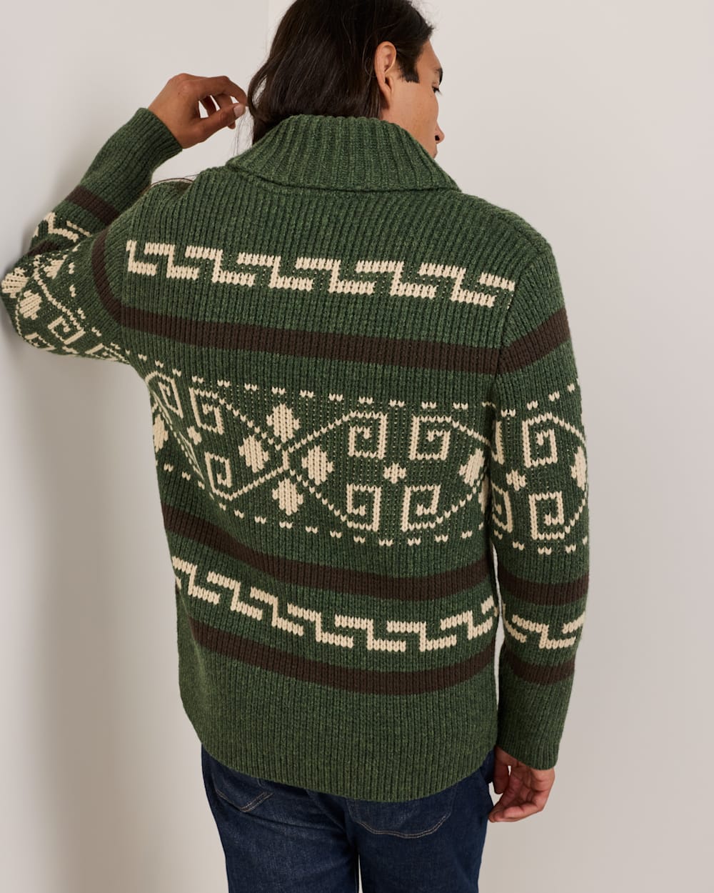 ALTERNATE VIEW OF THE ORIGINAL WESTERLEY MEN�S SWEATER IN DARK GREEN image number 5