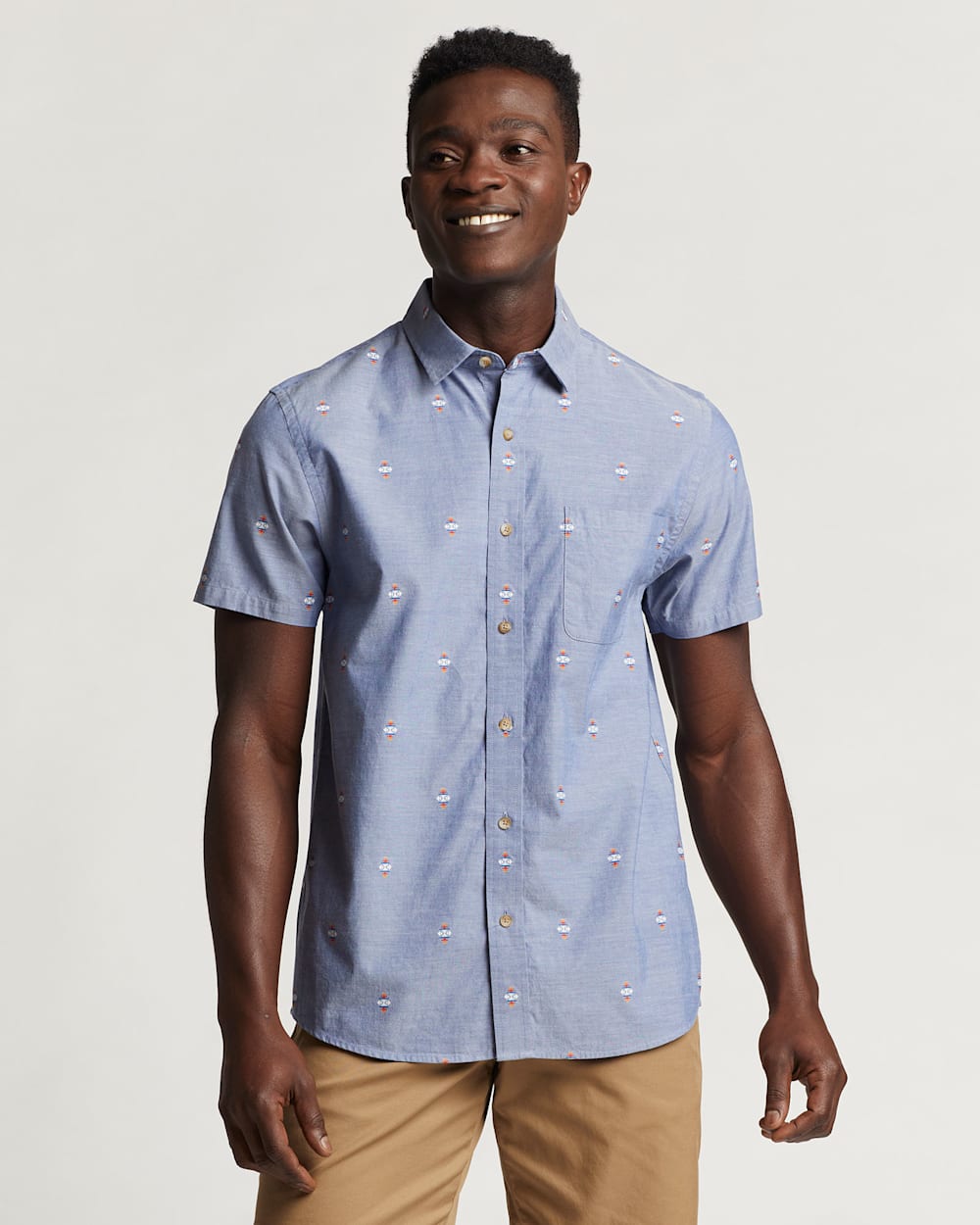Look Sharp in Men s Short Sleeve Chambray Shirt