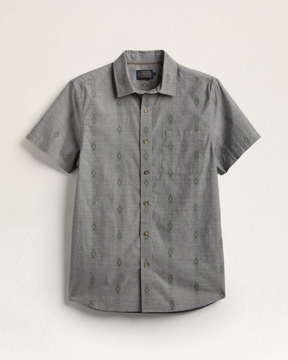 MEN'S SHORT-SLEEVE CARSON CHAMBRAY SHIRT IN DARK IVY image number 1