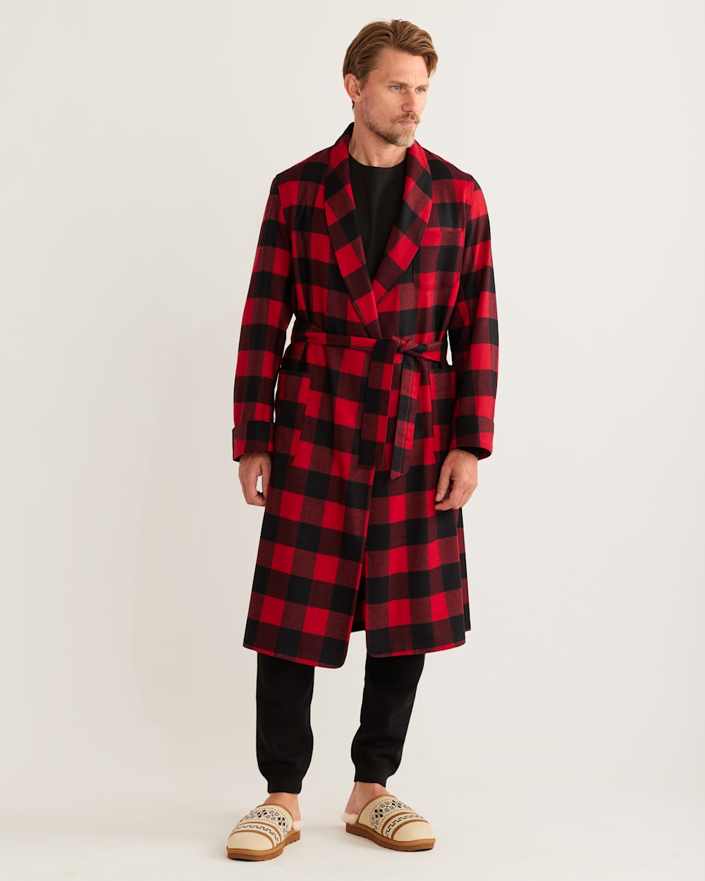 MEN'S WASHABLE WHISPERWOOL ROBE IN RED/BLACK BUFFALO CHECK image number 1