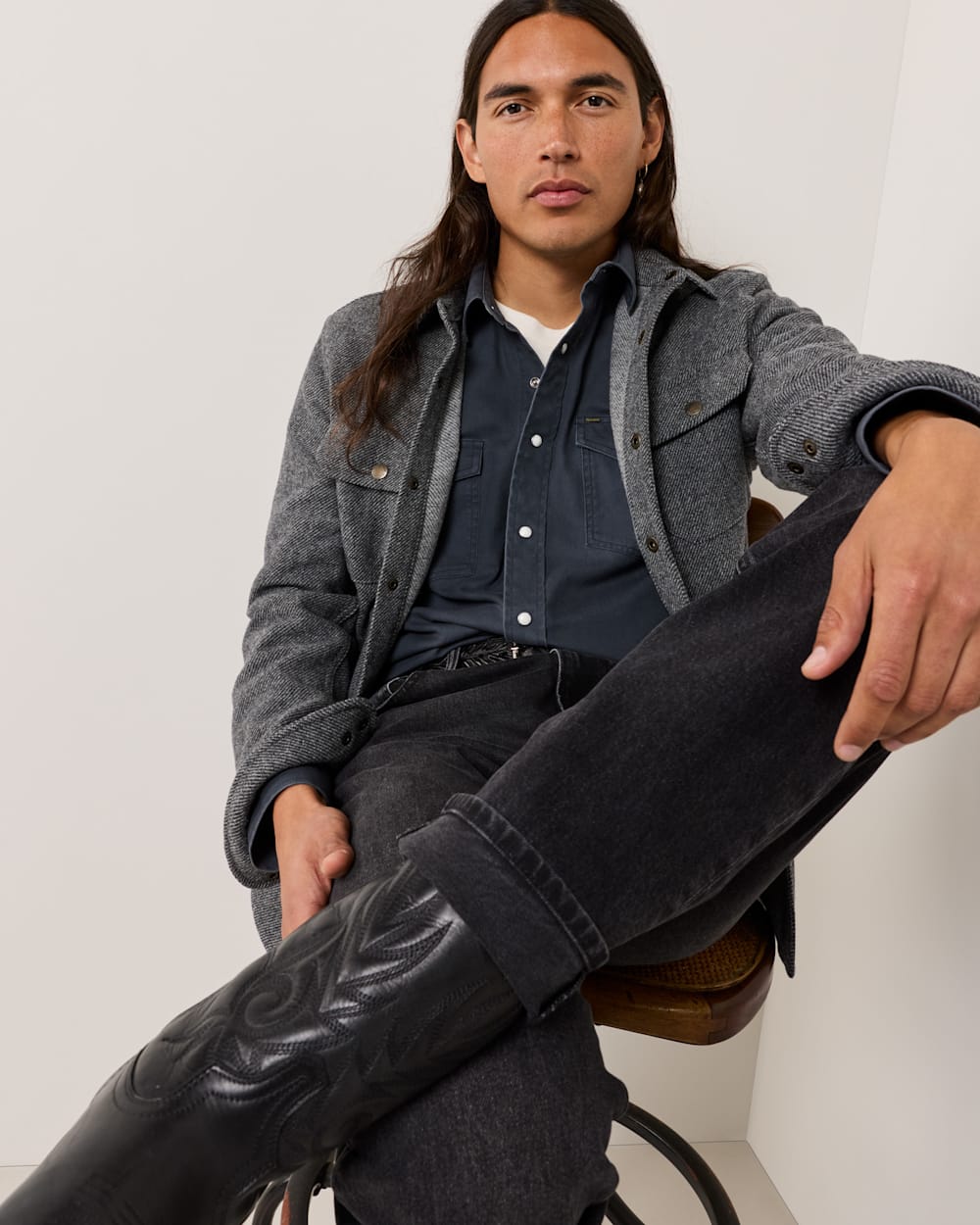 ALTERNATE VIEW OF MEN'S FOREST TWILL SHIRT JACKET IN CHARCOAL image number 6