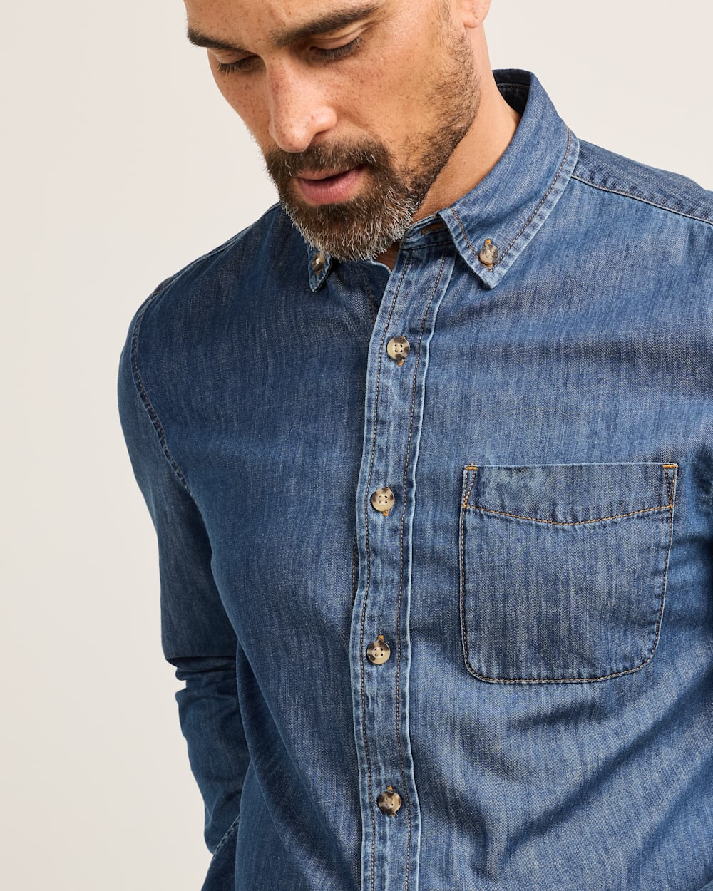 ALTERNATE VIEW OF MEN'S RILEY DENIM SHIRT IN BLUE DENIM image number 4