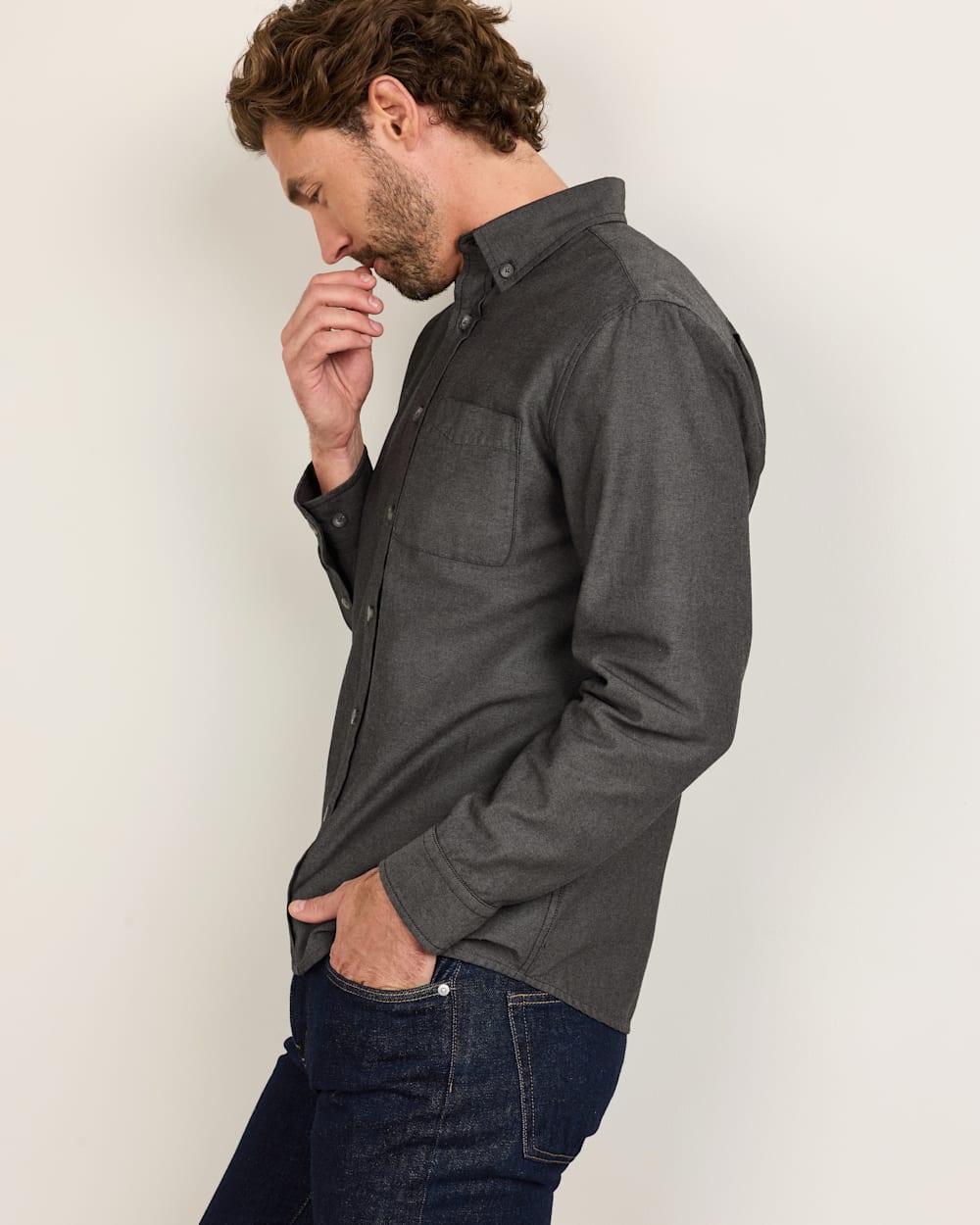 ALTERNATE VIEW OF MEN'S RILEY TWILL SHIRT IN CHARCOAL image number 3
