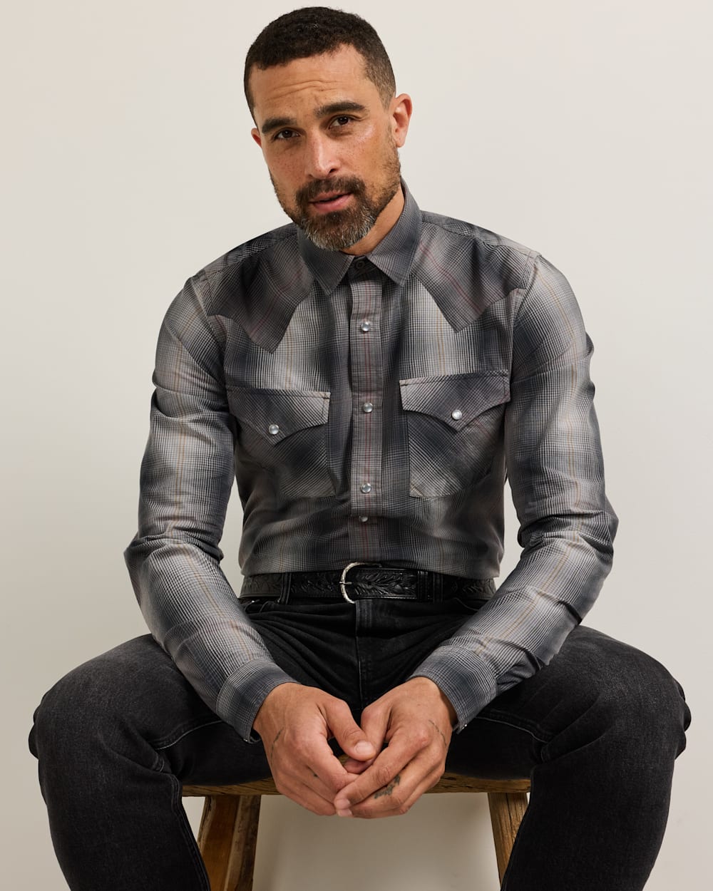 MEN'S PLAID CANYON COTTON SHIRT IN CHARCOAL PLAID image number 1