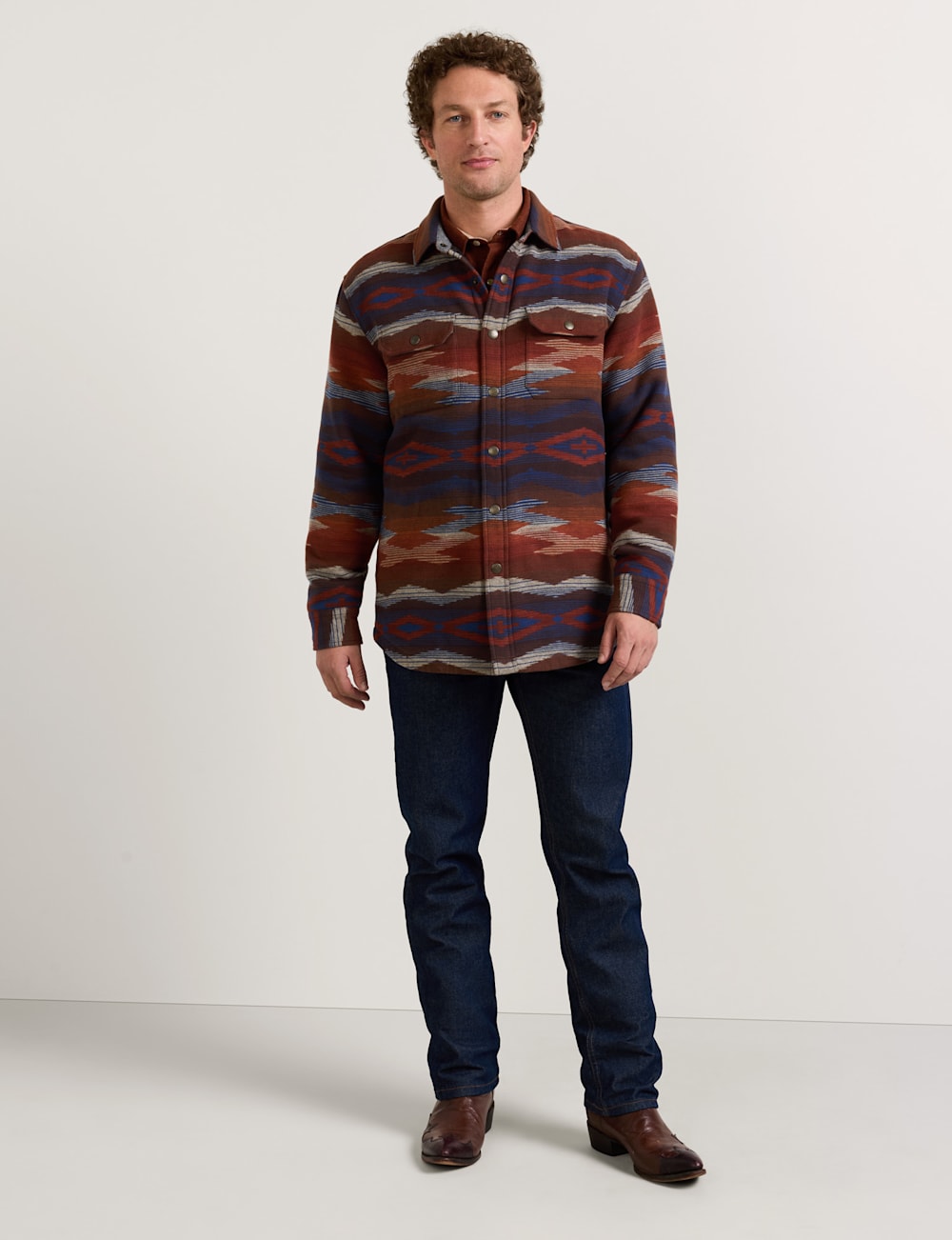 ALTERNATE VIEW OF MEN'S CROWN POINT QUILTED COTTON SHIRT JACKET IN BLUE/RED image number 6