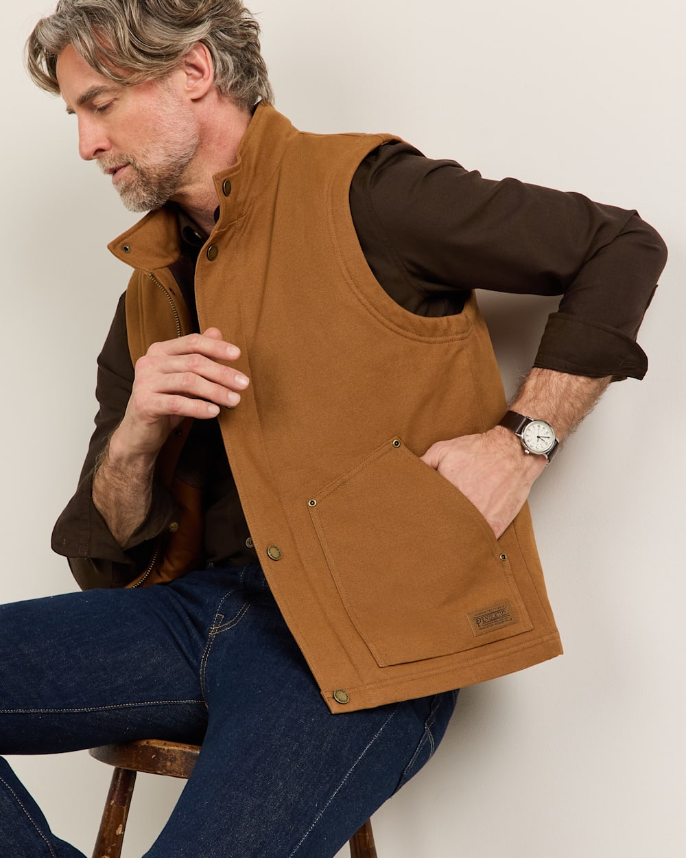 ALTERNATE VIEW OF MEN'S PINE GROVE CANVAS VEST IN WHISKY image number 2