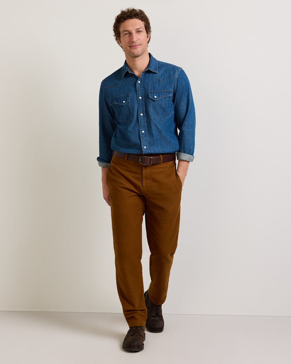 ALTERNATE VIEW OF MEN'S RELAXED MOLESKIN CHINO PANTS IN WHISKY image number 2