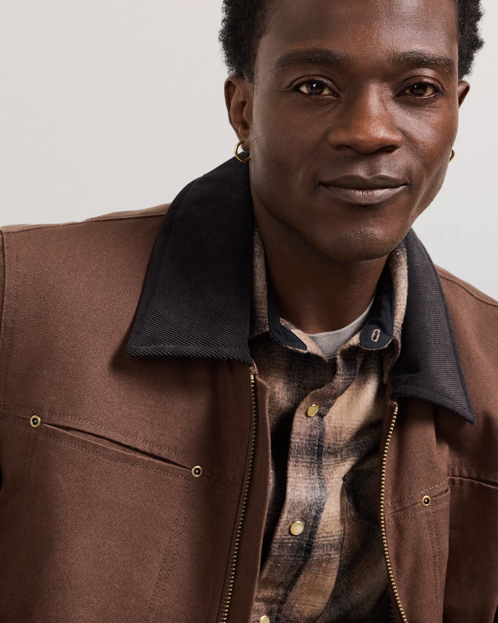 ALTERNATE VIEW OF MEN'S GORGE CANVAS BARN COAT IN CHOCOLATE image number 5