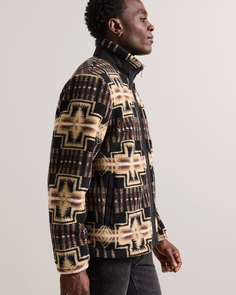 ALTERNATE VIEW OF MEN'S HARDING FLEECE JACKET IN BLACK/TAN image number 2