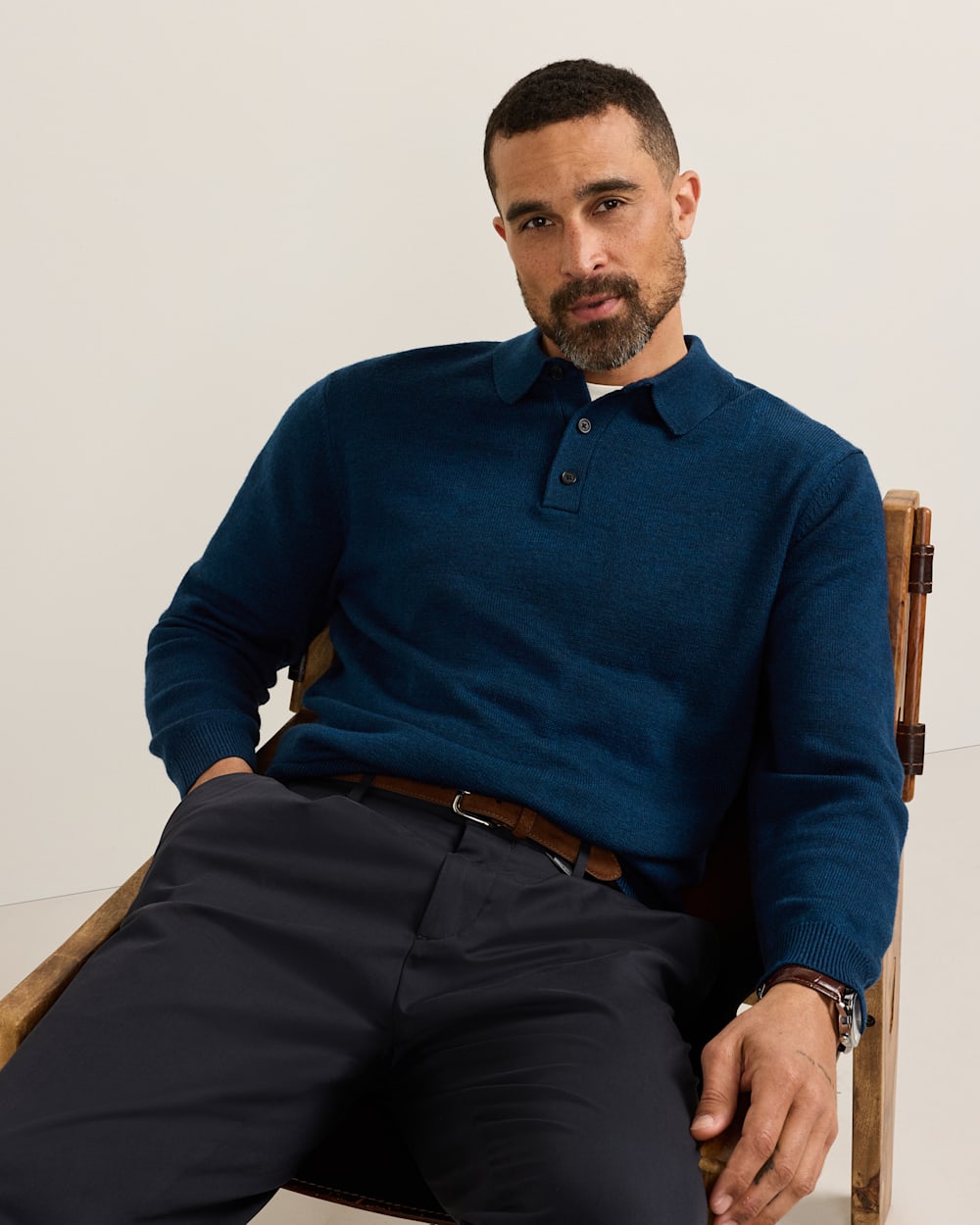 ALTERNATE VIEW OF MEN'S MERINO POLO SWEATER IN NAVY HEATHER image number 2
