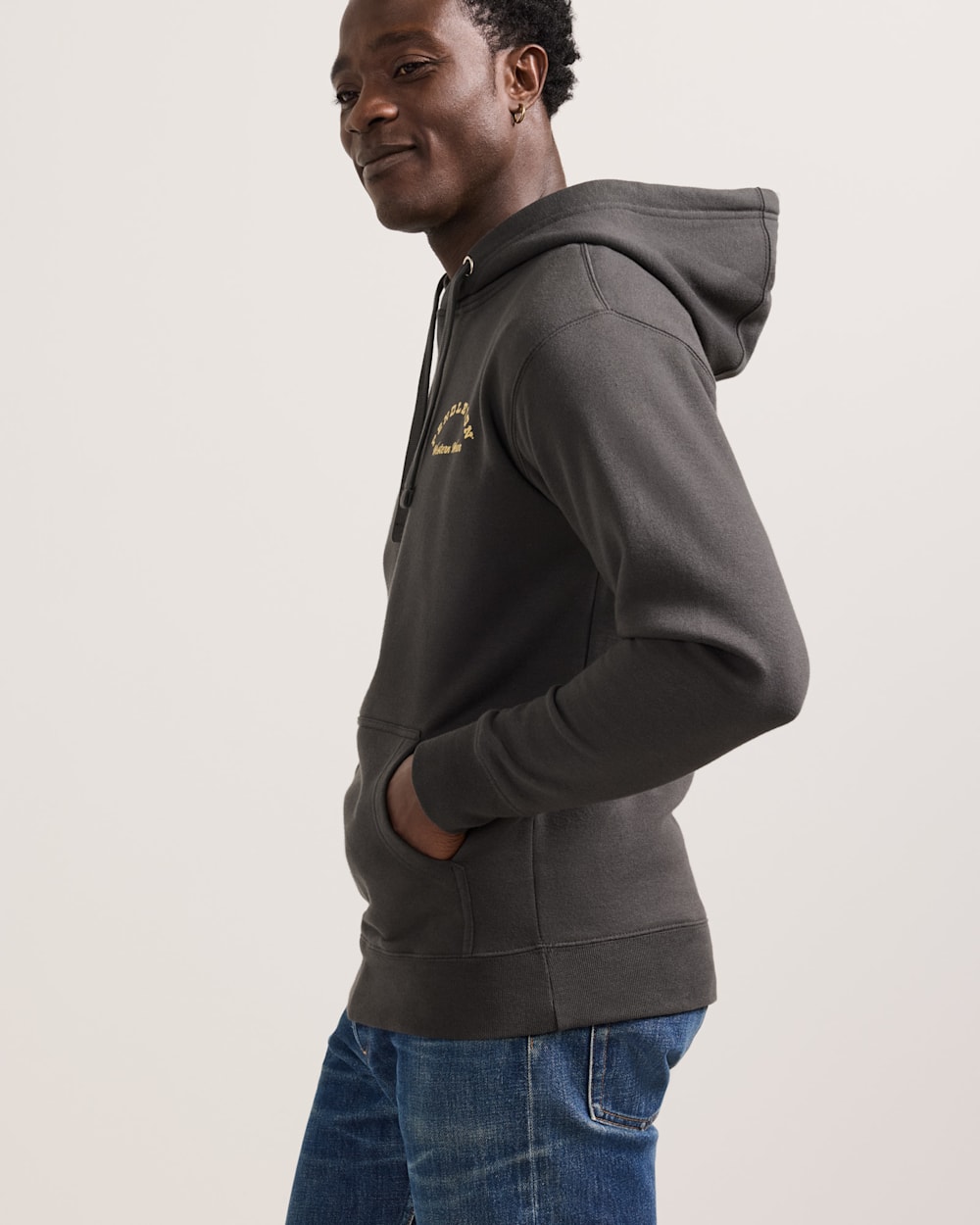 ALTERNATE VIEW OF MEN'S GRAPHIC HOODIE IN VINTAGE BLACK/MULTI image number 3