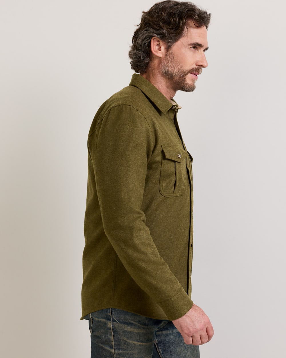 ALTERNATE VIEW OF MEN'S SCOUT SHIRT IN GREEN MIX image number 4