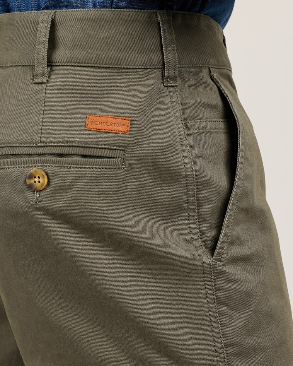 ALTERNATE VIEW OF MEN'S ASTORIA STRETCH CHINOS IN FIR GREEN image number 5