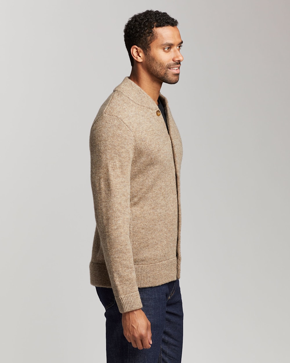 ALTERNATE VIEW OF MEN'S SHETLAND WASHABLE WOOL CARDIGAN IN COYOTE TAN HEATHER image number 2