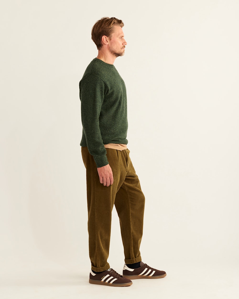 ALTERNATE VIEW OF MEN'S SHETLAND COLLECTION CREWNECK IN DARK FIR image number 2