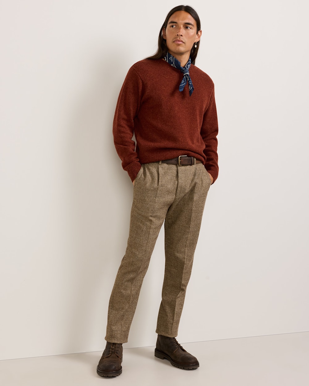 ALTERNATE VIEW OF MEN'S SHETLAND COLLECTION SWEATER IN DARK RED HEATHER image number 3