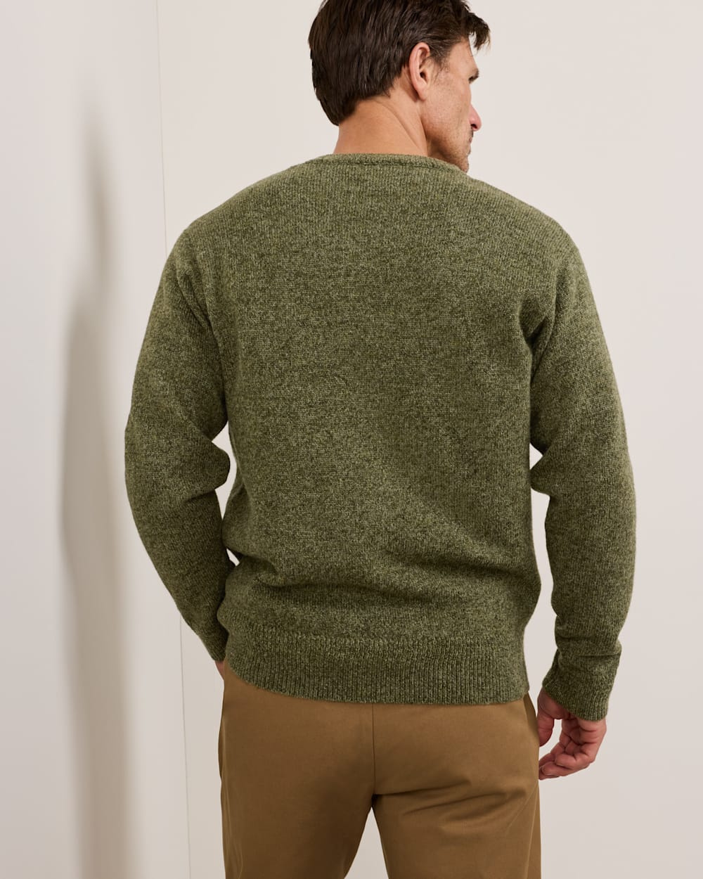 ALTERNATE VIEW OF MEN'S SHETLAND COLLECTION SWEATER IN OLIVE HEATHER image number 2