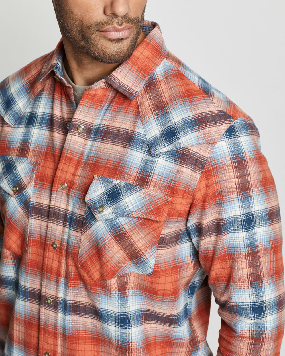 ALTERNATE VIEW OF MEN'S WYATT SHIRT IN RED BARN/DENIM PLAID image number 4