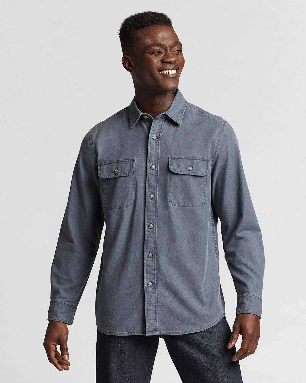 ALTERNATE VIEW OF MEN'S BEACH SHACK COTTON TWILL SHIRT IN FADED BLUE image number 5