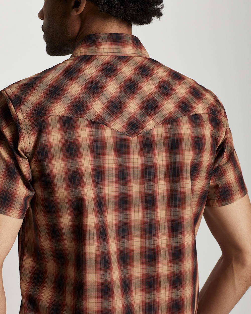 ALTERNATE VIEW OF MEN'S SHORT-SLEEVE FRONTIER SHIRT IN RED/TAN/BLACK OMBRE image number 5
