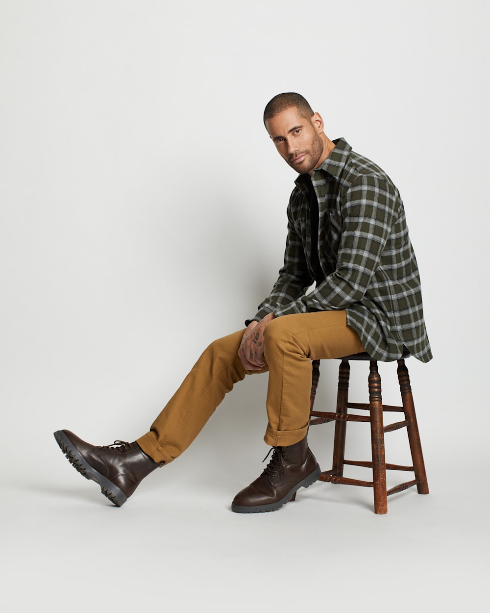 MEN'S ULTRALUXE MERINO SHIRT IN GREEN/GREY PLAID image number 1