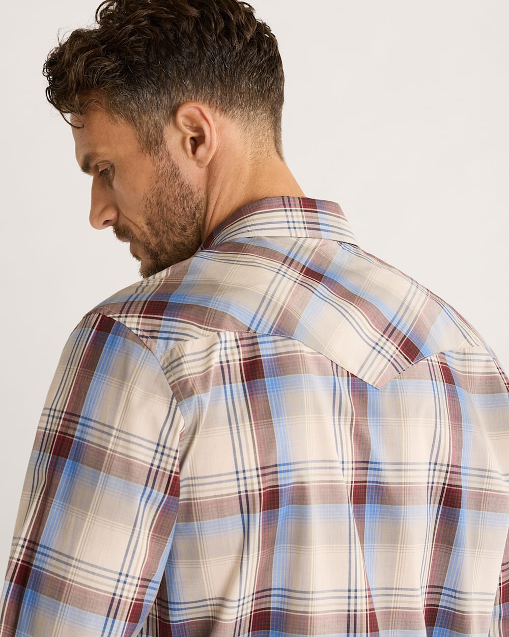 ALTERNATE VIEW OF MEN'S PLAID LONG-SLEEVE BISHOP COTTON SHIRT IN BROWN MULTI PLAID image number 4